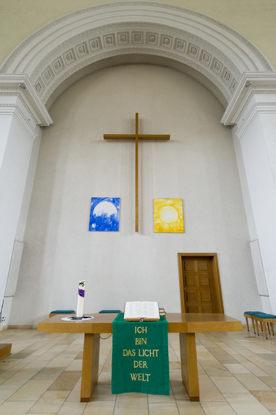 AIBU - church flowers