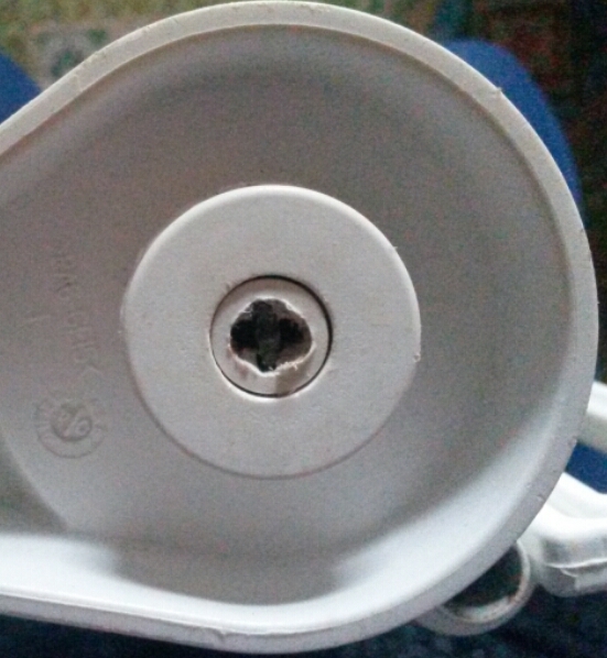 help! my kiddyguard retractable stairgate won't retract!