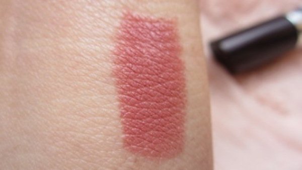 What lipstick is like this?!