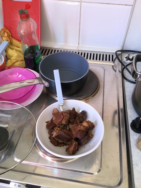 To throw my slow cooker under a big bUs