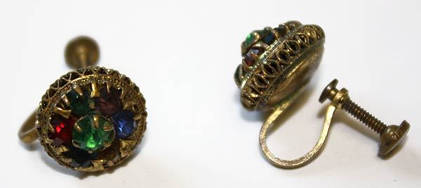screw back earrings