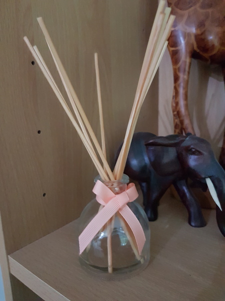 What can you use to keep loo smell fresh without touching it?