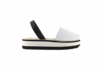 Can you recommend me some nice sandals?