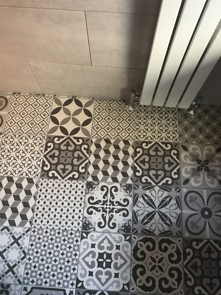 What goes with Moroccan floor tiles?