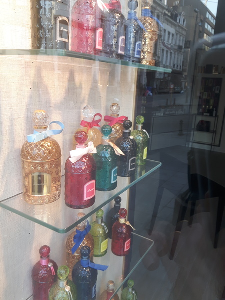 Lovely Friendly Perfume Thread: Part 3