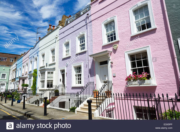 What colour to paint my house so it works with the neighbours?
