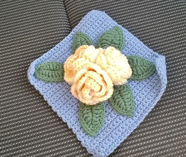 The Mumsnet, we need your help to make a Woolly Hug for lovely JuanPotatoTwo