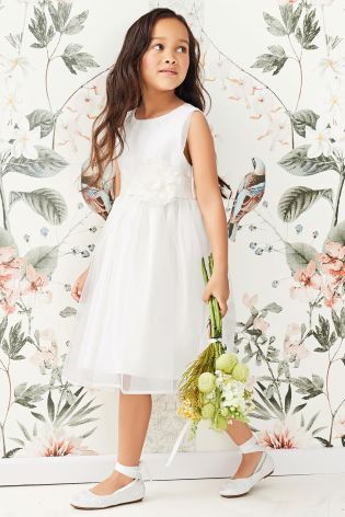 To think that children should west school uniform for their First Holy Communion