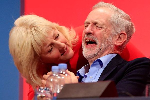 InThinkingJeremyCorbynWouldBeFilthyInTheSackAndIWouldntKickHimOutOfBedForFarting ??