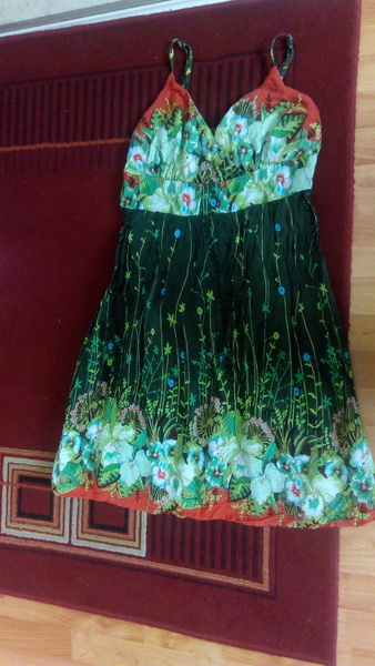 I don't want to look expensive thread. I like colour, prints and comfortable quirky stuff.