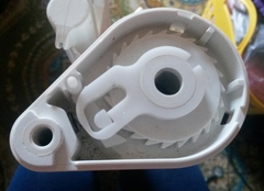 help! my kiddyguard retractable stairgate won't retract!