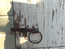 Play shed - paint or stain