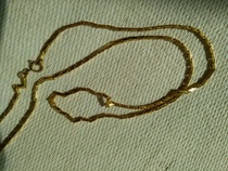Do you know anything about this kind of gold chain (jewellery)?