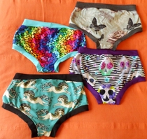 I have found the HOLY GRAIL of comfy pants! (Photos)