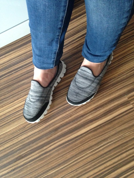Comfy slip on casual trainers