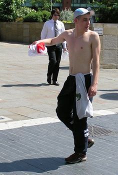 To hate men walking around with shirts off