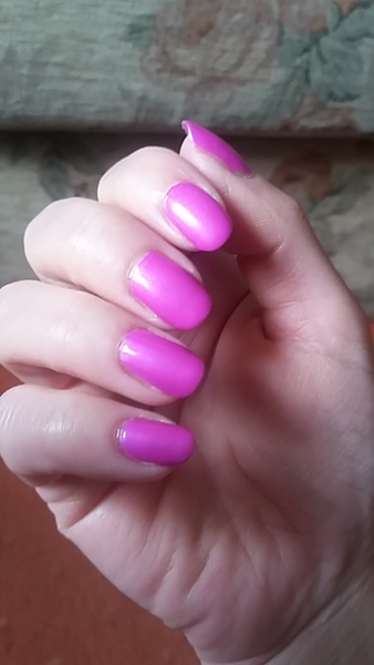 What nail varnish / art are you currenly wearing?