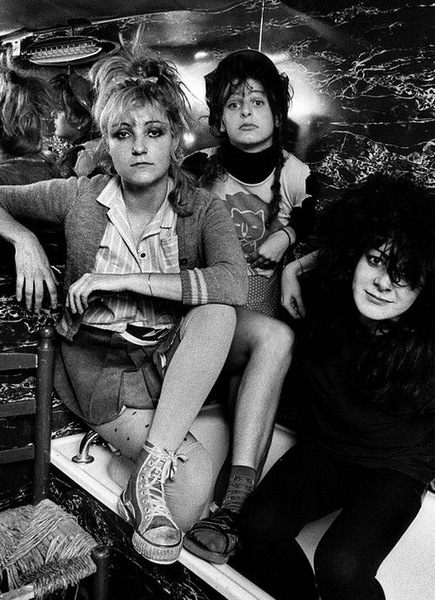 How do some people manage to look so effortlessly cool?