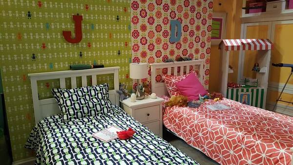 Can I show you my dds'bedroom?