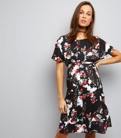 Ideas needed for ascot dress to hide bump