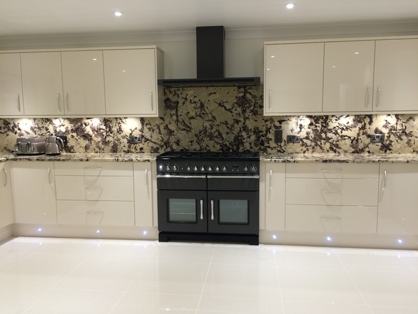 Splashback  advice needed please