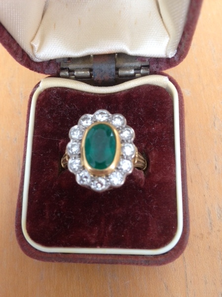 Anyone know anything about jewellery?