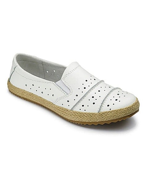 Eee fit shoes