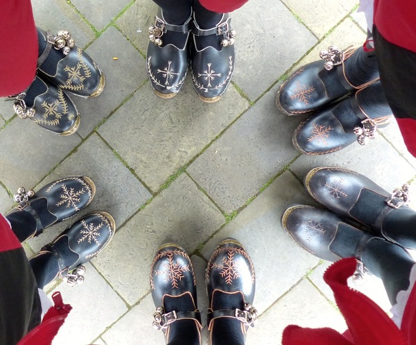 Roll up, roll up for the Great Mumsnet Get Together, Summer Fete, Garden Party, Disco and Barbecue