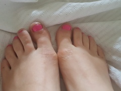 What nail varnish / art are you currenly wearing?