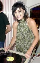 How do some people manage to look so effortlessly cool?