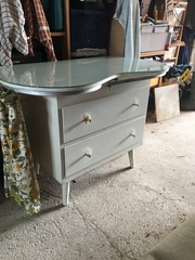 Help me with ideas for this dressing table