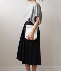 How to style a midi skirt
