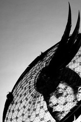 How do some people manage to look so effortlessly cool?