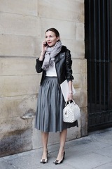 How to style a midi skirt