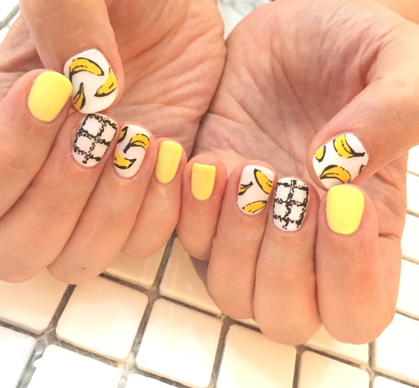 What colour for summer nails?