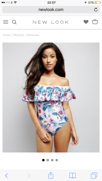 13yr old..no boobs...size 10/12 needs a swimsuit!