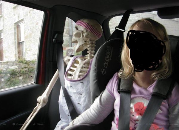 I think I've bought a haunted skeleton....