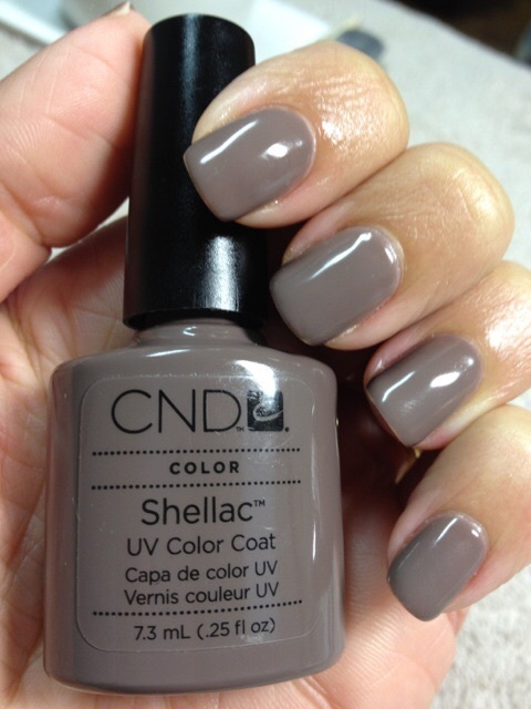 What colour for summer nails?