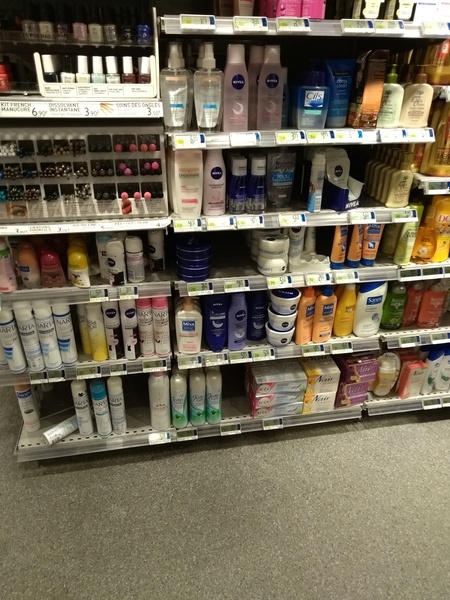 Fantastic Skincare: Skin (almost) sorted- decent fucking summer fucking clothes would be fucking nice. Don't ask us about our hair 🐌