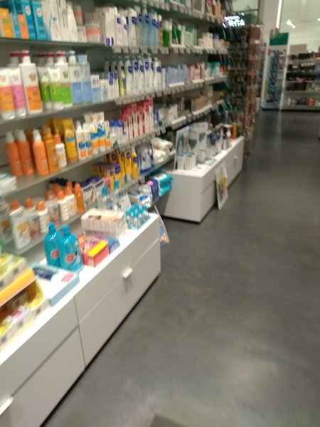 Fantastic Skincare: Skin (almost) sorted- decent fucking summer fucking clothes would be fucking nice. Don't ask us about our hair 🐌