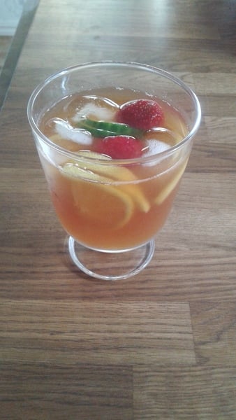 Swagger Inn 147 - Theresa may (see what I did there?) be a difficult woman, but we're all easy (ylt) in the Tav........