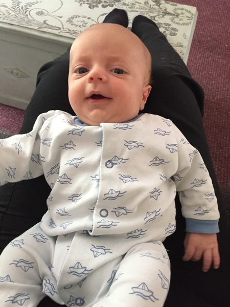 May 2017 #16 Sleep deprivation, mumnesia and first smiles