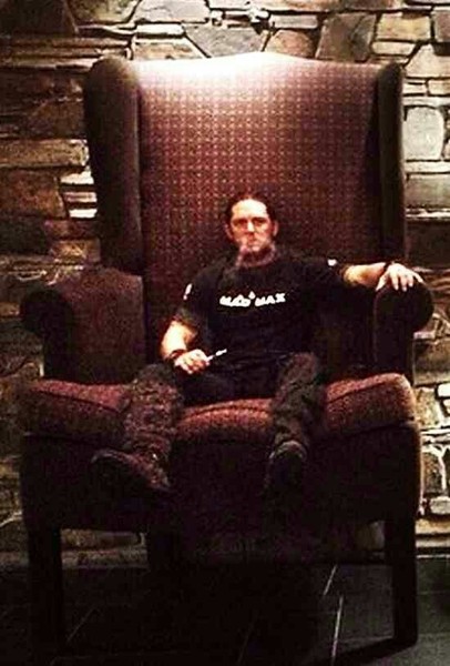 I need a Tom Hardy thread. Who's with me?