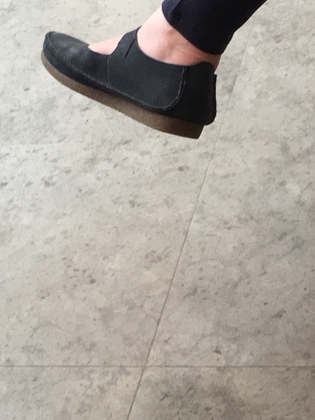 Shoe spies needed