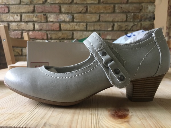 Comfortable bridesmaid shoes
