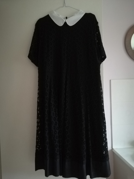 What colour shoes with this dress or is the dress a no no
