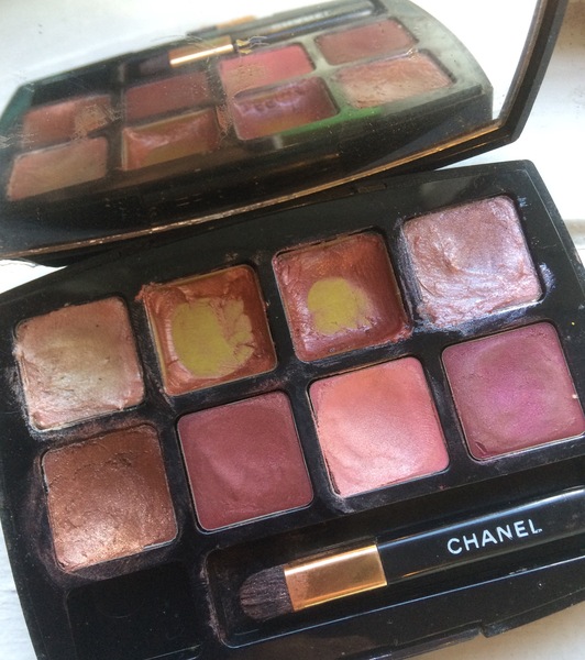 Fantastic Skincare: Skin (almost) sorted- decent fucking summer fucking clothes would be fucking nice. Don't ask us about our hair 🐌