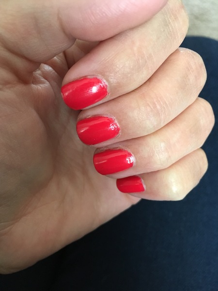 What colour for summer nails?