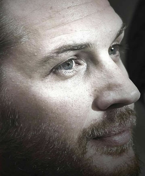 I need a Tom Hardy thread. Who's with me?