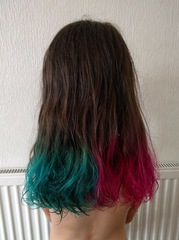 Teen wants to dip dye hair